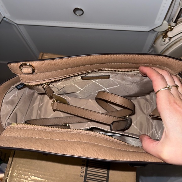 Michael Kors Handbag - Picture 5 of 6